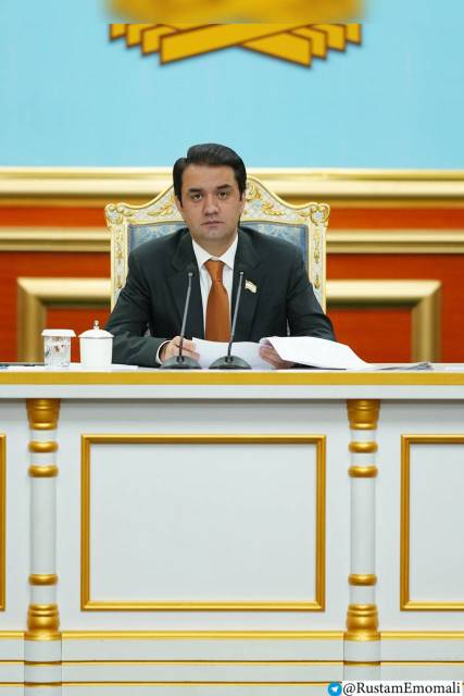 Дастуру супоришҳои Раиси шаҳри Душанбе муҳтарам Рустами Эмомалӣ ба муовини соҳаи нақлиёт