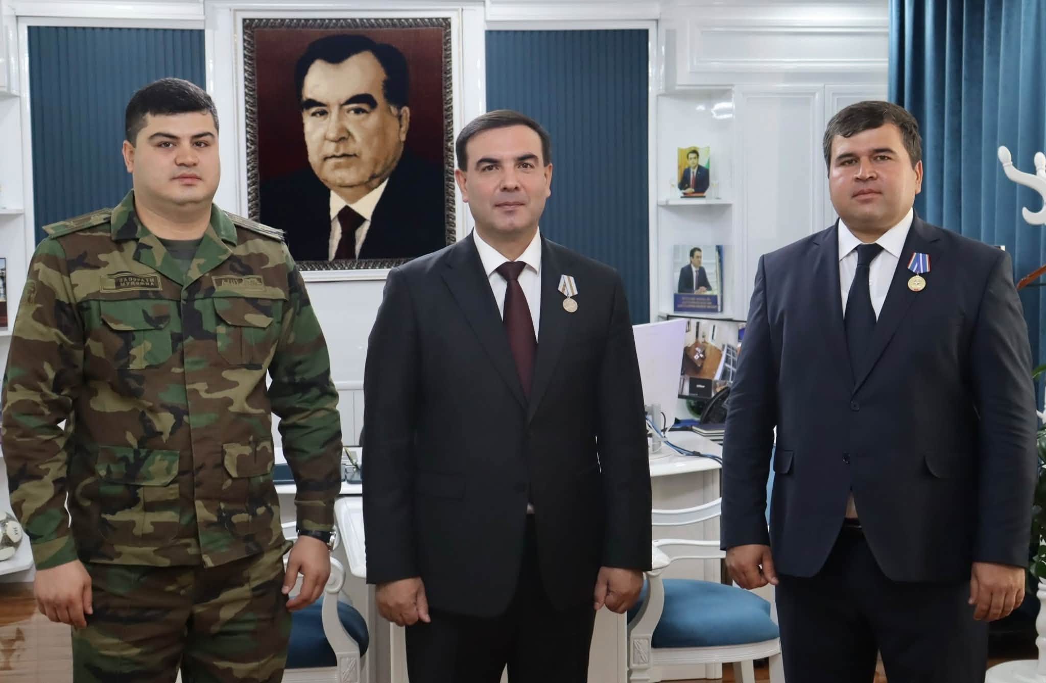ҚАДРДОНИИ РОҲБАРИЯТИ НОҲИЯИ ШОҲМАНСУР